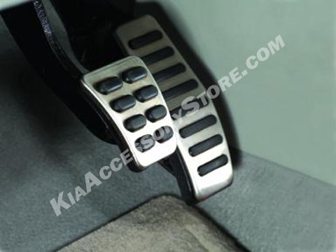 kia_forte_sport_pedals.jpg